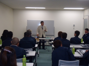 画像：10/25社内安全会議開催2