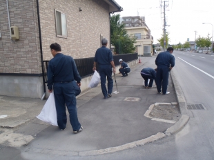 画像：地域貢献活動を行いました。1