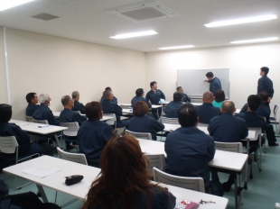 画像：平成28年４月度社内安全会議開催1