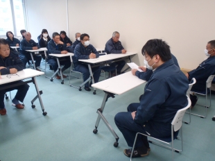 画像：平成28年12月度社内安全会議4